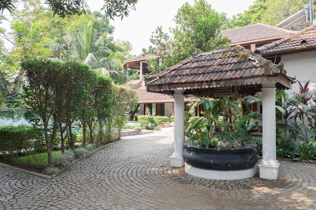 Secret Garden, A Boutique Hotel Kochi Exterior photo